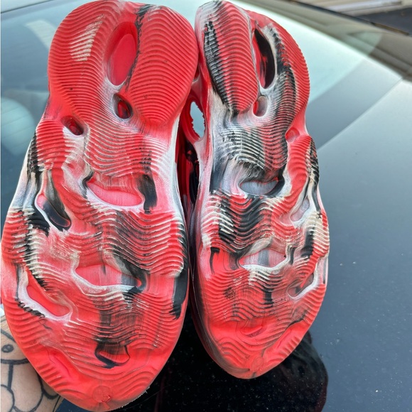 Yeezy Foam Runners - Picture 4 of 5